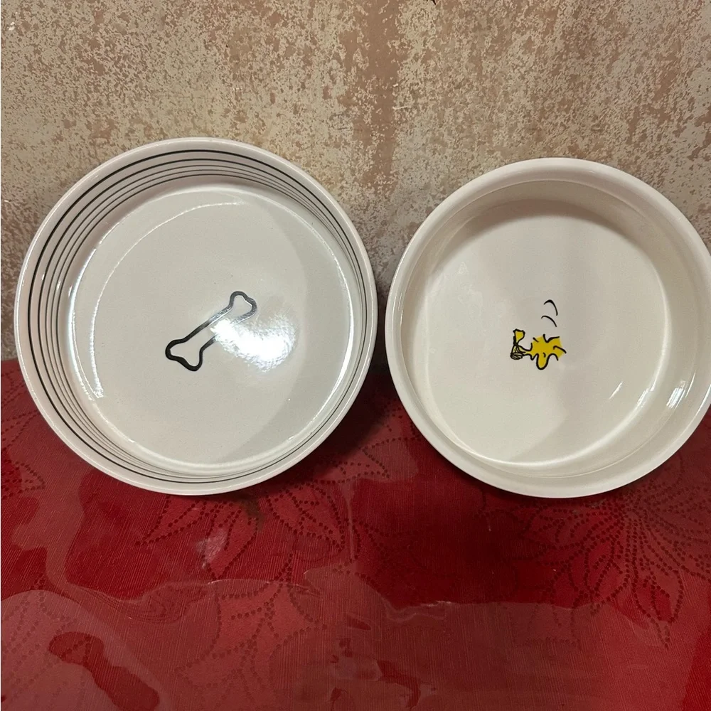 Peanuts White Ceramic Pet Bowls with Snoopy & Friends
